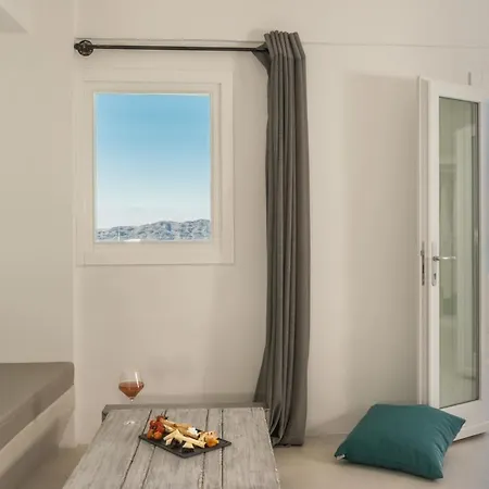 Andronis Honeymoon Fira (Santorini)
